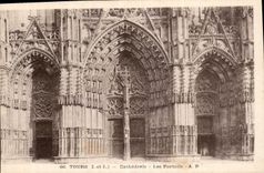 CPA Tours I et L Cathedrale Les Portails 