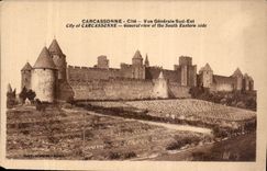 CPA Carcassonne Cite Vue generale Sud Est 