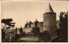 CPA La Douce France Carcassonne Aude Vue generale de la Cite Cote Sud Ouest 