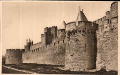 CPA Carcassonne Aude la Cite la Tour Carree et les Hautes Lices 