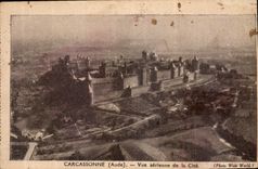 CPA Carcassonne Aude vue aerienne de la Cite 
