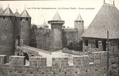 CPA La Cite de Carcassonne le Chateau feodal Entree Principale 