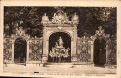 CPA Nancy Place Stanislas grilles en fer forge de Jean lamour Fontaine d'Amphitrite 