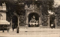 CPA Nancy Place Stanislav Grilles en fer forge de Jean Lamour Fontaine d'Amphitrite 