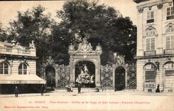 CPA Nancy Place Stanislas Grilles en fer Forge de Jean Lamour Fontaine d'Amphitrite 