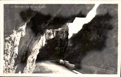 CPA La Route dans les Gorges du Loup 