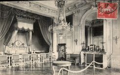 CPA Versailles Palais du Grand Trianon la Chambre de Louis Philippe 