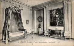 CPA Tours I et L Musee Lit ou coucha Napoleon 1er 