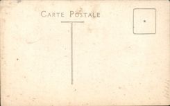 CARTE PHOTO Femme Rochechouart Paris