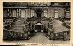 CPA Palais de Fontainebleau L'Escalier du Fer a Cheval 