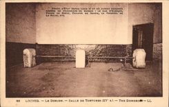 CPA Loches Le donjon Salle de Tortures XVs 