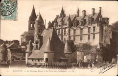 CPA Loches Le Chateau Royal et la Porte des Cordeliers 