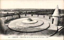 CPA Amboise Plate Forme sur la Tour et vue sur la Loire 