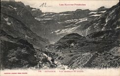 CPA Les Hautes Pyrenees Gavarnie Vue generale du Cirque 