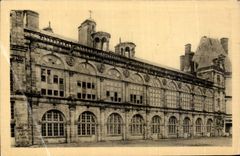 CPA Chateau de Fontainebleau Facade de la Galerie Henri II Cour Ovale 
