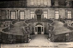 CPA Palais de Fontainebleau l'Escalier du Fer a Cheval 