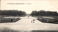 CPA Palais de Fontainebleau le Parterre 