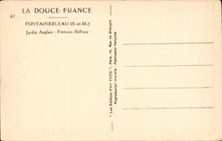 CPA La Douce France Fontainebleau S et M Jardin Anglais Fontaine Belleau 