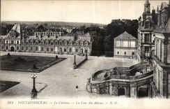 CPA Fontainebleau le Chateau la Cour des Adieux 