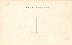 CPA L'Aude Illustre Carcassonne La Cite Cathedrale St Nazaire cote des Remparts 