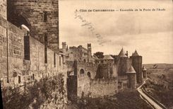 CPA Cite de Carcassonne Ensemble de la Porte de l'Aude 