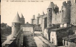 CPA Carcassonne Cite les Hautes Lices 