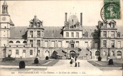 CPA Fontainebleau le Chateau la Cour des Adieux 
