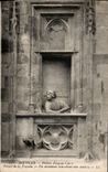 CPA Mehun sur Yevre Palais Jacques Coeur detail de la facade un serviteur attendant son maitre 