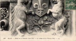 CPA Blois Detail de la Fontaine Louis XII les Armes de la Ville de Blois 