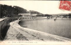 CPA Lyon vue vers le Pont de Serin 