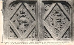 CPA Chateau de Chambord Caissons superieurs a une petiteporte de la Salamandre et de l'Initiale de F