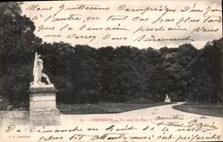 CPA Compiegne un coin du Parc 