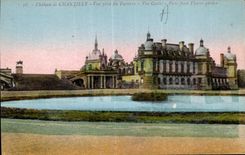 CPA Chateau de Chantilly vue prise du Parterre 
