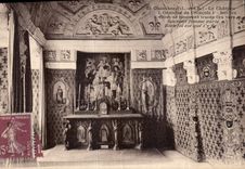 CPA Chambord L et Ch le Chateau l'Oratoire de Francois Ier sur les vatres se trouvent traces ces ver