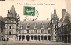 CPA Blois le Chateau Aile de Louis XII Facade sur la Cour 
