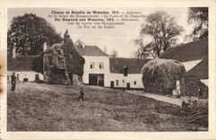 CPA Camp de Bataille de Waterloo 1815 interieur de la ferme de Hougoumont le puits et la Chapelle 