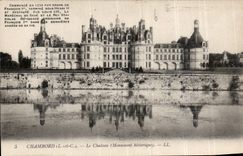 CPA Chambord L et C le Chateau Monument historique 