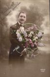 CPA Homme Fleurs