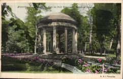 CPA Versailles Parc du Petit Trianon Temple de l'Amour 