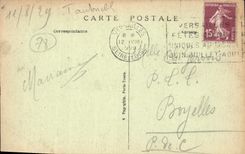 CPA Versailles Le Petit Trianon Musee des Voitures La voiture de mariage de Napoleon III 