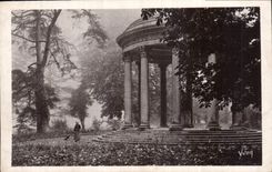 CPA Splendeurs et Charmes de Versailles Petit Trianon Temple de l'Amour 