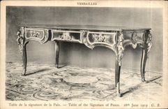 CPA Versailles table de la signature de la Paix 