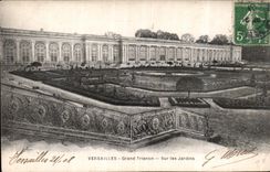 CPA Versailles Grand Trianon Sur les Jardins 