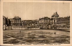 CPA Versailles Le Chateau Facade du Palais 
