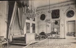 CPA Versailles Grand Triaron Chambre habitee par la Reine Victoria sous Louis Philippe et Napoleon I