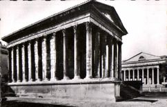 CPM Nimes La Maison Carree 