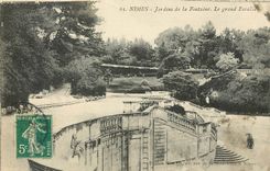CPA Nimes Jardins de la Fontaine Le Grand Escalier 