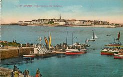 CPA Dinard Embarcadere des Vedettes Bateaux