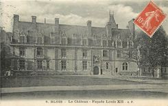 CPA Blois Le Chateau facade louis XII 