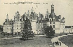 CPA Chateau de Chambord Vue sur la facade nord prise de l'Hotel du Grand Saint Michel 